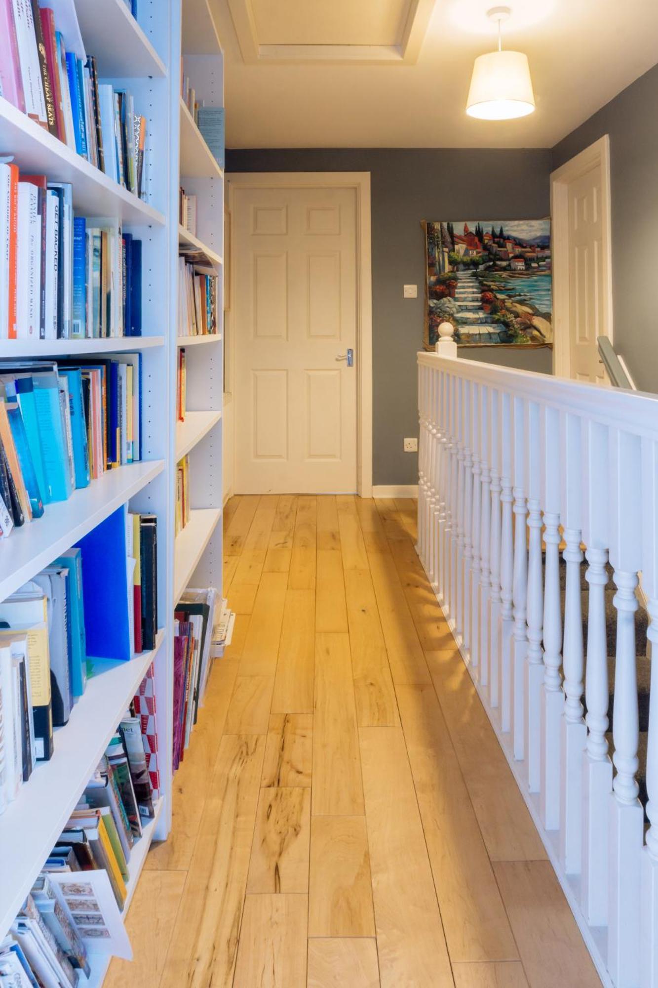 Stylish 3 Bedroom Apartment Near Hollyrood Park エディンバラ エクステリア 写真